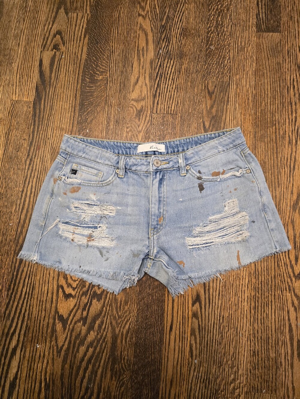 KanCan Distressed Paint Splatter Denim Shorts – Women's Large